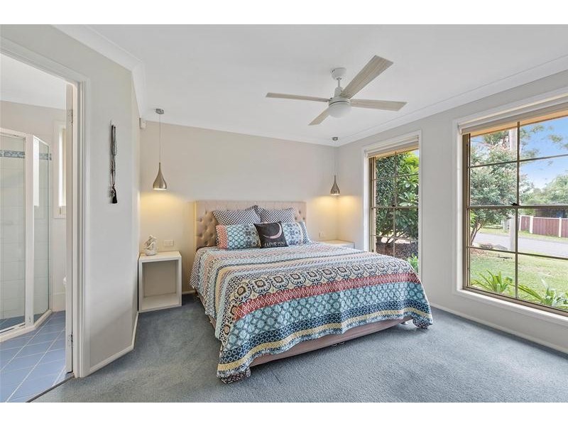 71 Yeramba Road, Summerland Point NSW 2259