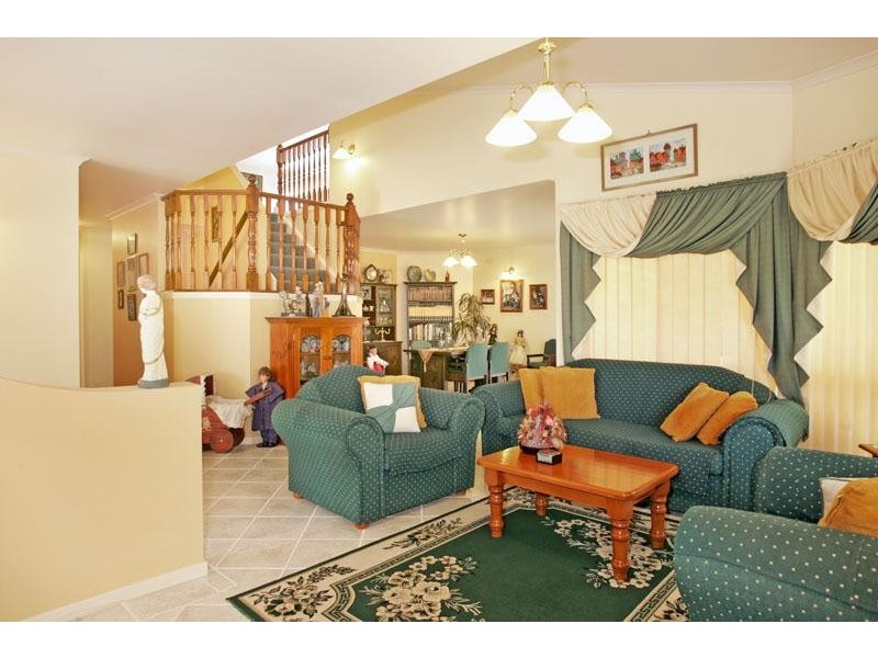 28 Winbin Crescent, Gwandalan NSW 2259