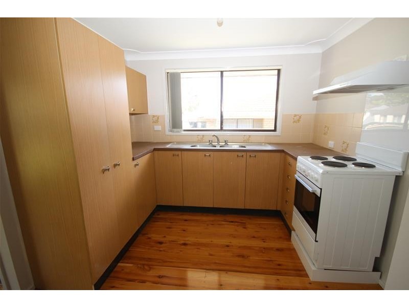 4 Charmhaven Avenue, Charmhaven NSW 2263