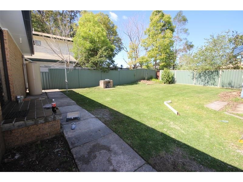 4 Charmhaven Avenue, Charmhaven NSW 2263