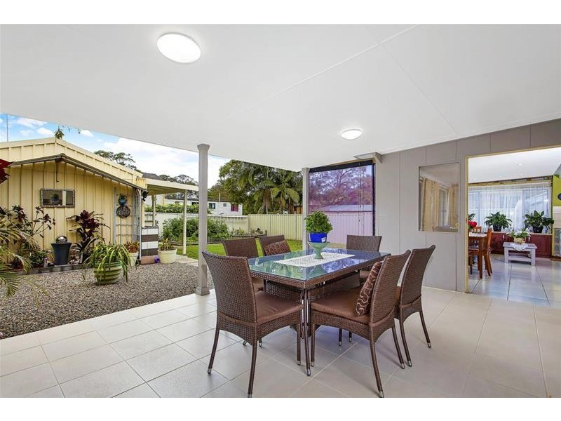 76 Winbin Crescent, Gwandalan NSW 2259