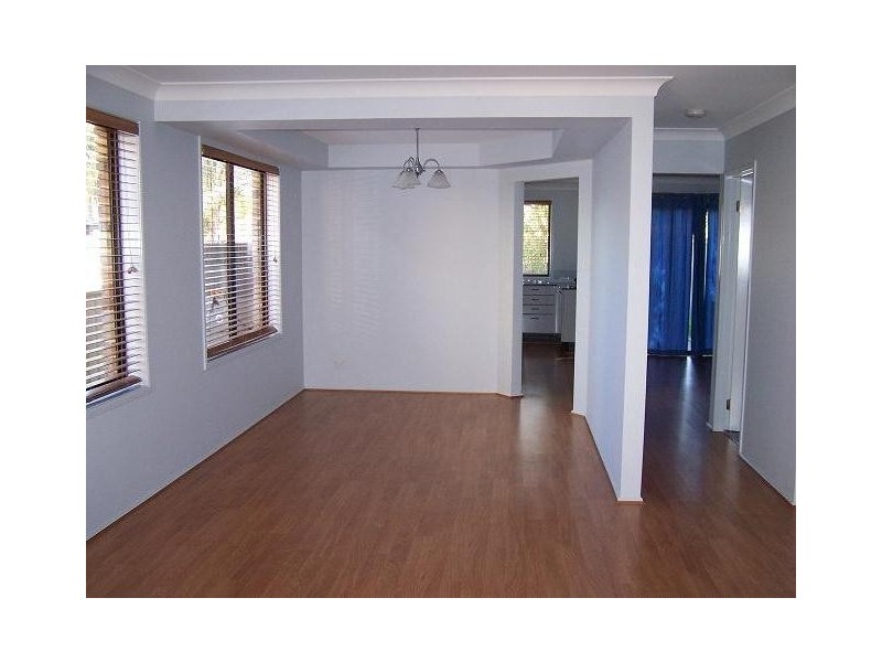 16A Barclay Avenue, Mannering Park NSW 2259