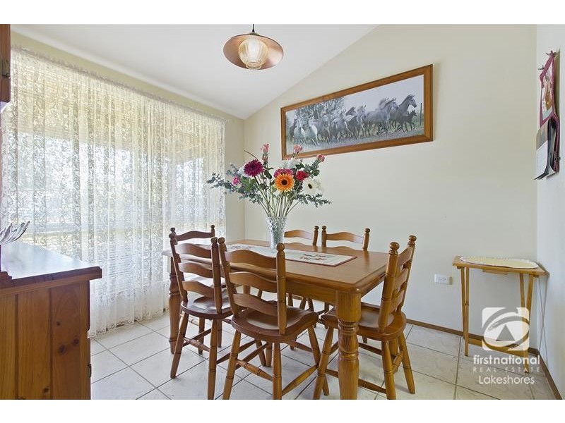 44 Cams Boulevard, Summerland Point NSW 2259