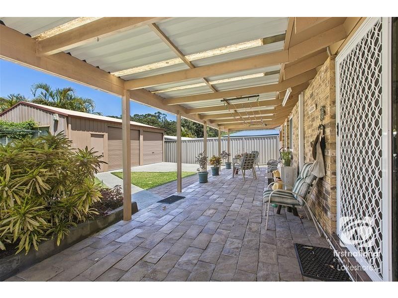 44 Cams Boulevard, Summerland Point NSW 2259