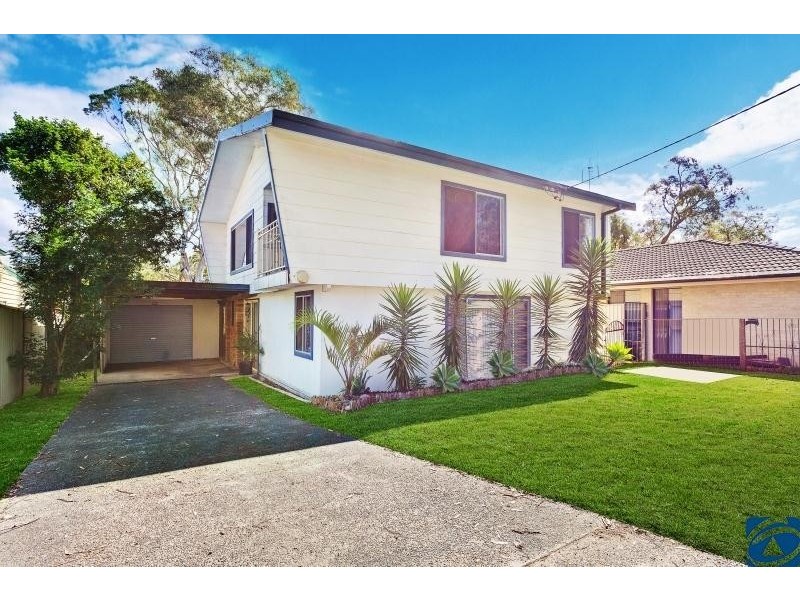 107 Cams Boulevard, Summerland Point NSW 2259