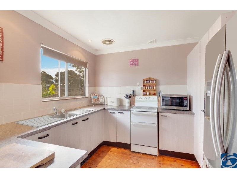 107 Cams Boulevard, Summerland Point NSW 2259