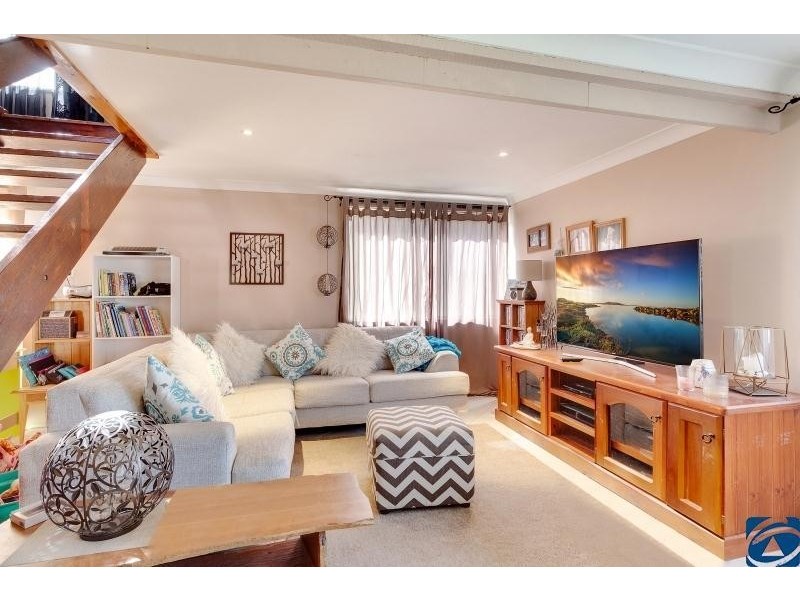 107 Cams Boulevard, Summerland Point NSW 2259