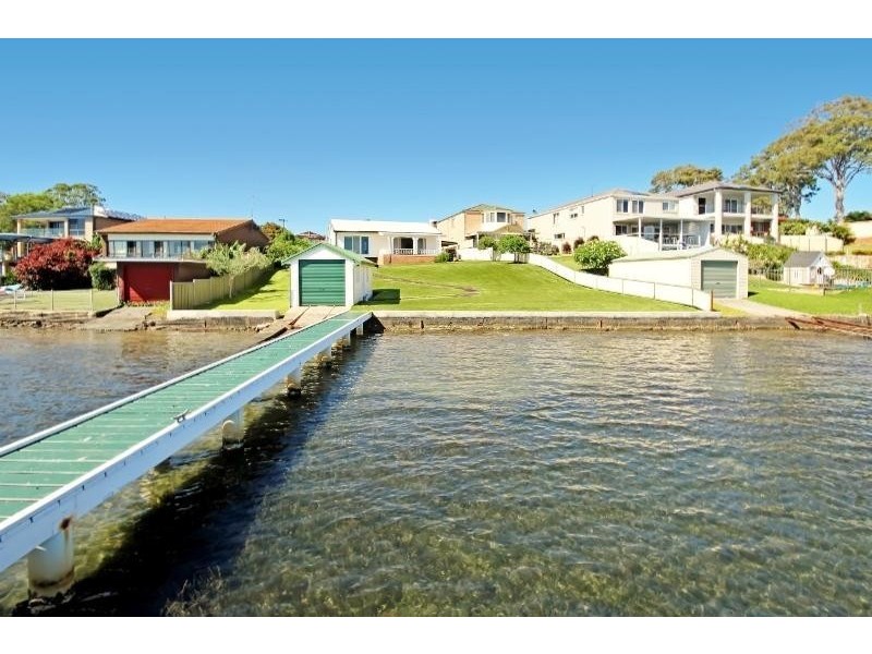 20 Scott Road, Mannering Park NSW 2259