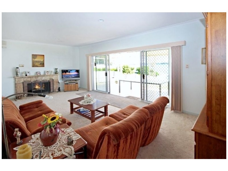 20 Scott Road, Mannering Park NSW 2259