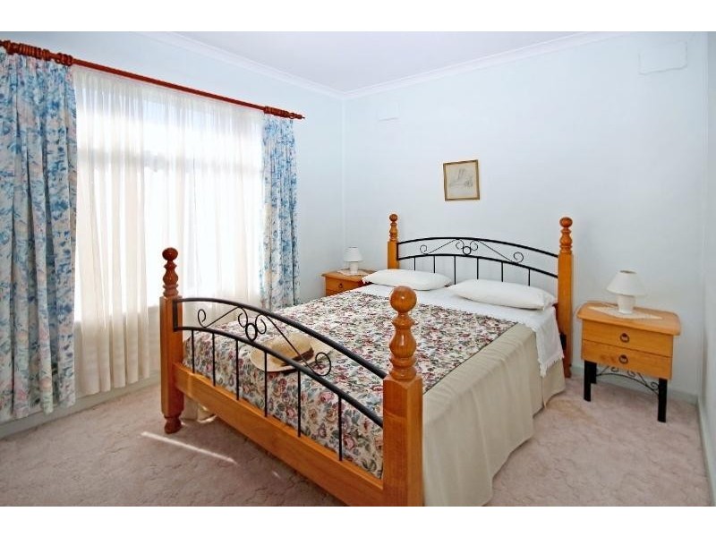 20 Scott Road, Mannering Park NSW 2259