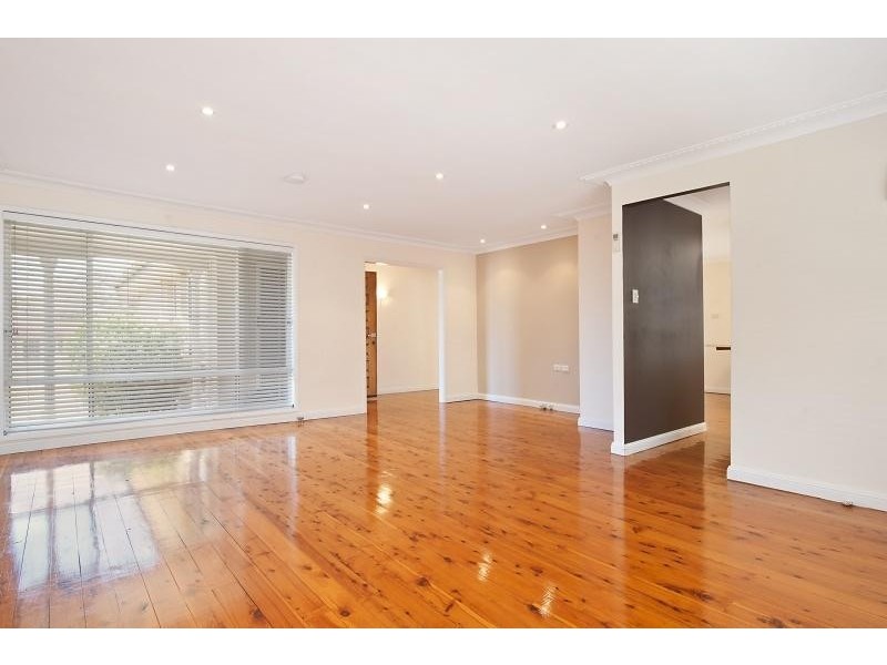 5 Ravenswood Street, Mannering Park NSW 2259