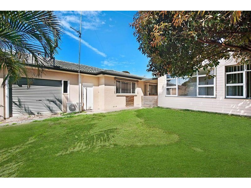 5 Ravenswood Street, Mannering Park NSW 2259