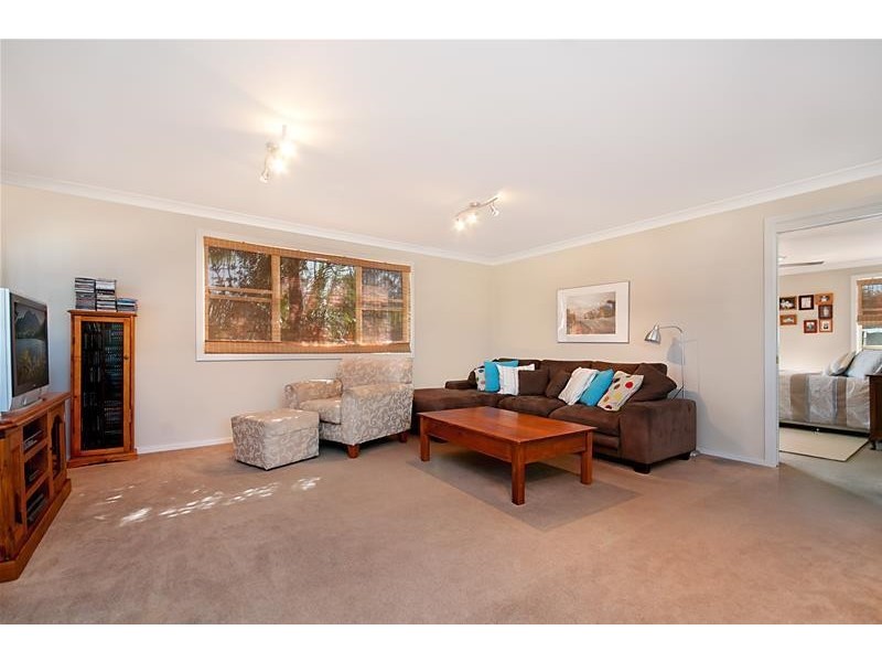 8 Yeramba Road, Summerland Point NSW 2259