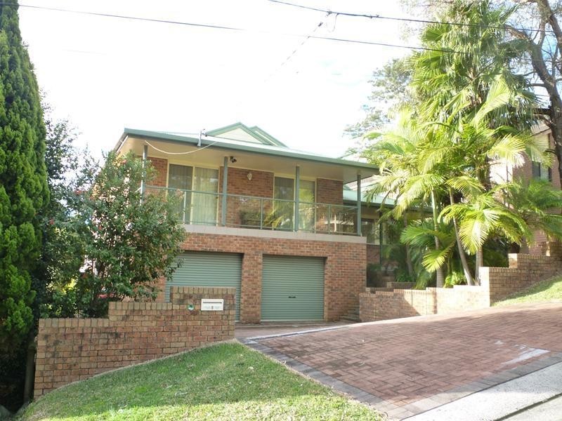 8 Eliot Street, Mannering Park NSW 2259