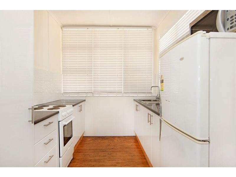 6 Barker Avenue, San Remo NSW 2262