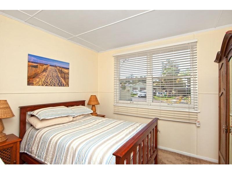 6 Barker Avenue, San Remo NSW 2262