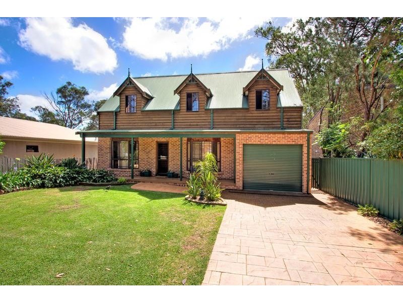 9 Birrabang Avenue, Summerland Point NSW 2259
