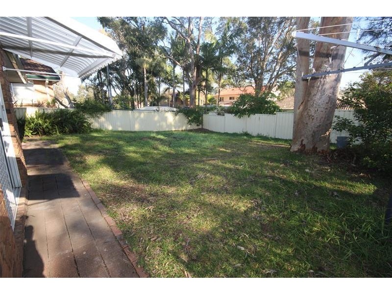 34 Tarwarri Road, Summerland Point NSW 2259