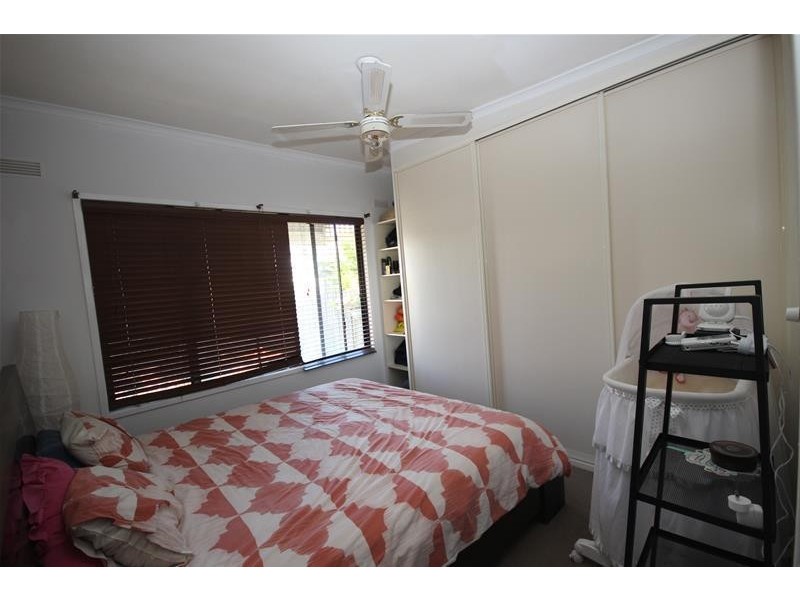 20 Spencer Street, Mannering Park NSW 2259