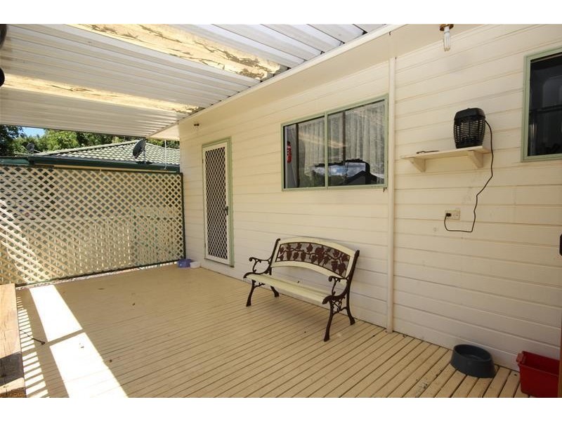 20 Spencer Street, Mannering Park NSW 2259