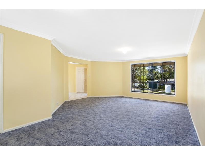 17 Kapala Avenue, Summerland Point NSW 2259