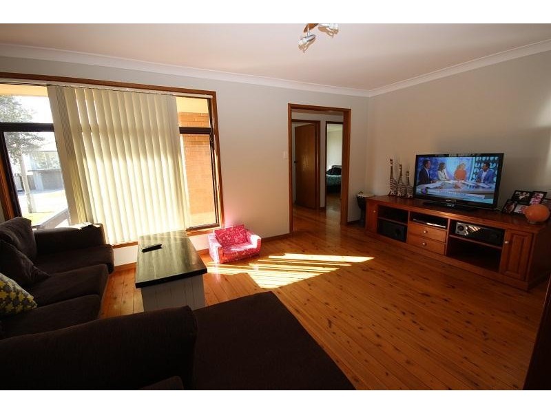 7 Second Avenue, Toukley NSW 2263