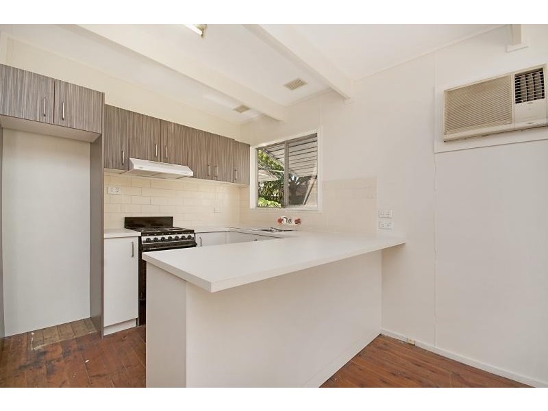 37 Ravenswood Street, Mannering Park NSW 2259