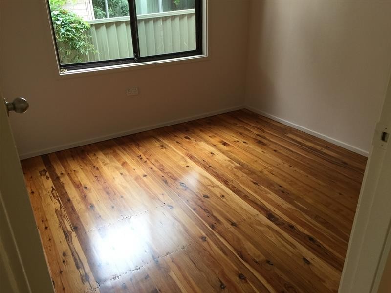 12 Griffith Street, Mannering Park NSW 2259