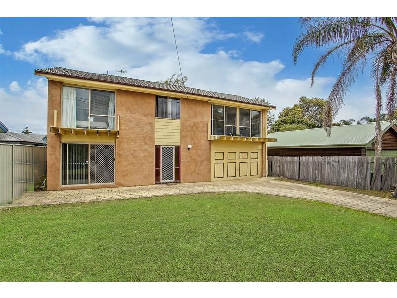 19 Ocean Parade, Budgewoi NSW 2262
