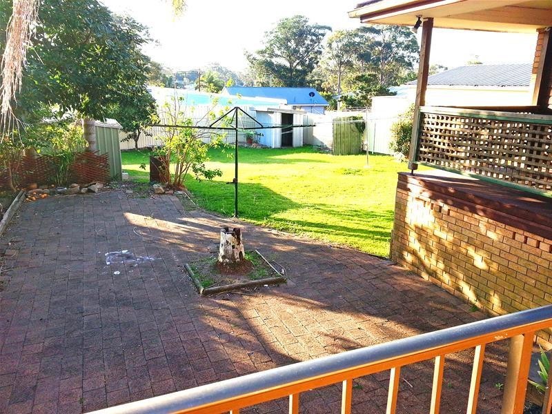 46 Campbell Parade, Mannering Park NSW 2259