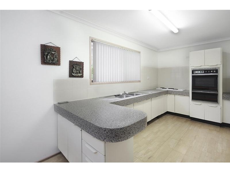 34 Ravenswood Street, Mannering Park NSW 2259