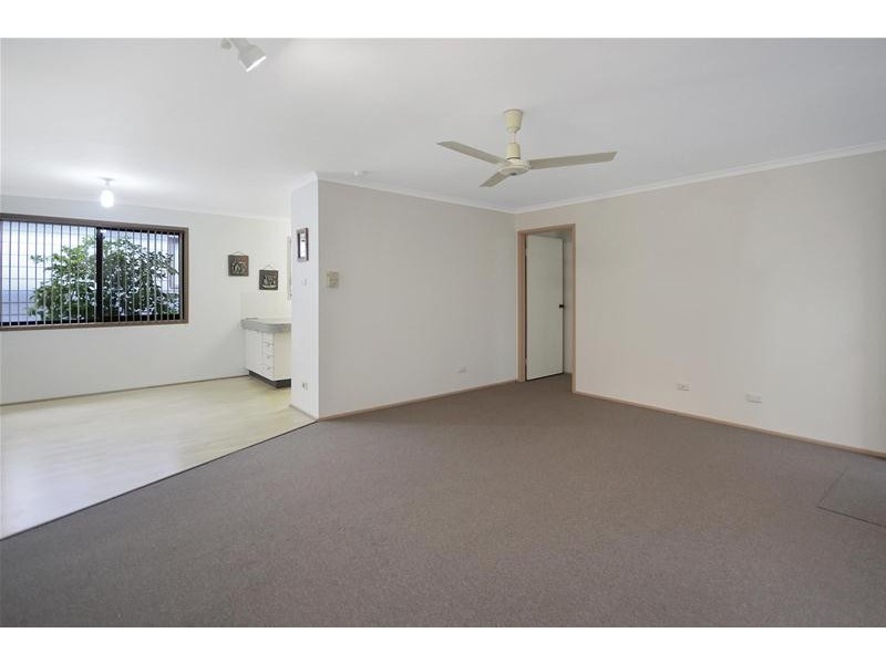 34 Ravenswood Street, Mannering Park NSW 2259