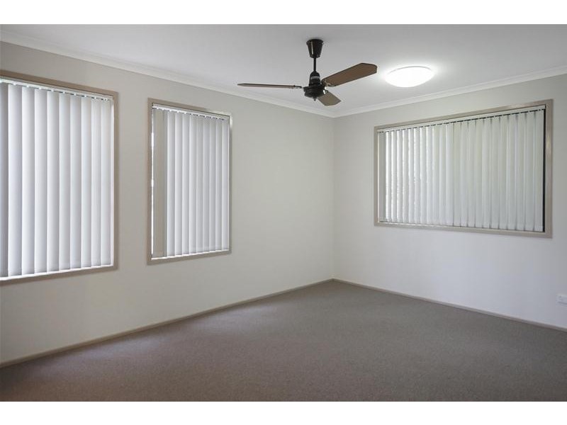 34 Ravenswood Street, Mannering Park NSW 2259