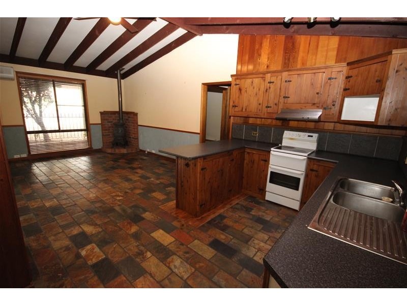 46 Yeramba Road, Summerland Point NSW 2259