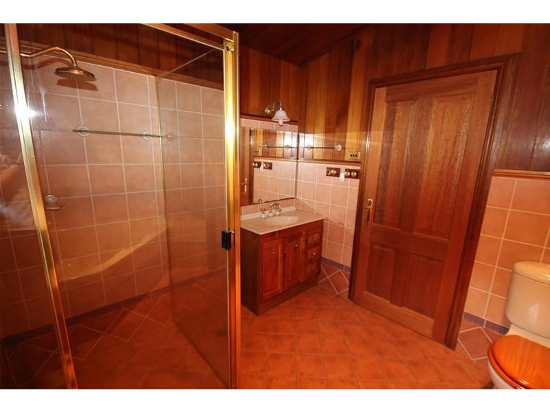 46 Yeramba Road, Summerland Point NSW 2259