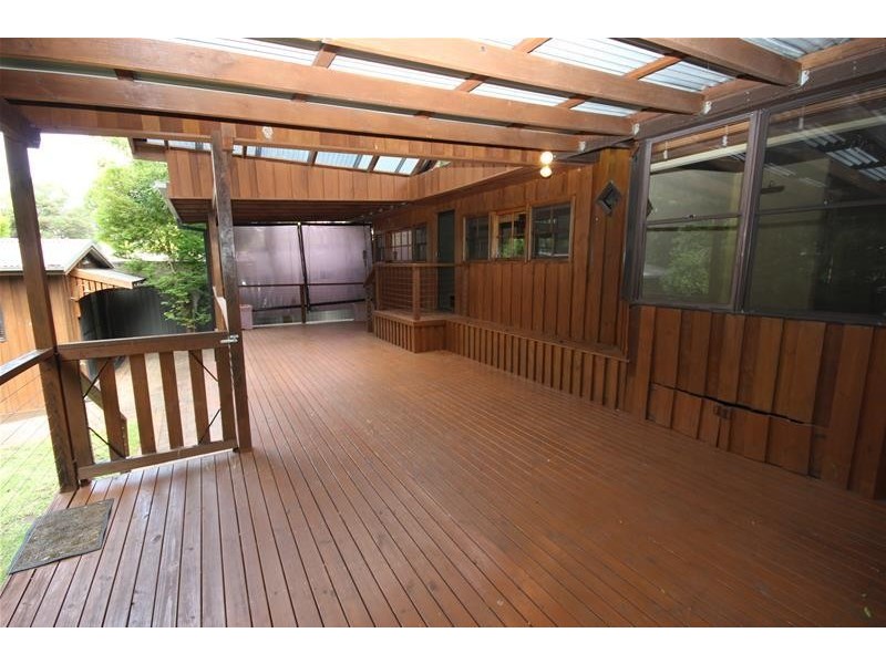 46 Yeramba Road, Summerland Point NSW 2259