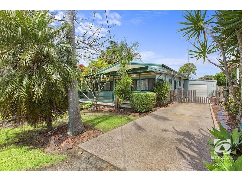 27 Waverley Road, Mannering Park NSW 2259
