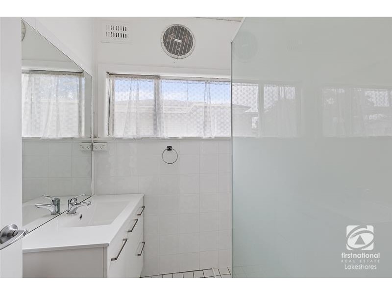 27 Waverley Road, Mannering Park NSW 2259