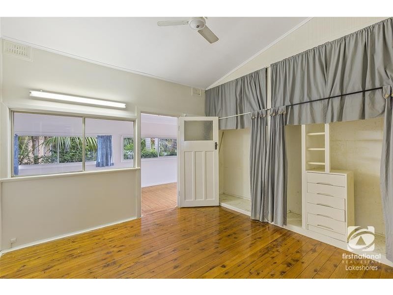 27 Waverley Road, Mannering Park NSW 2259