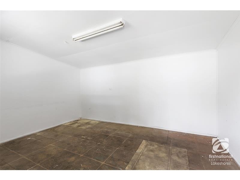 27 Waverley Road, Mannering Park NSW 2259