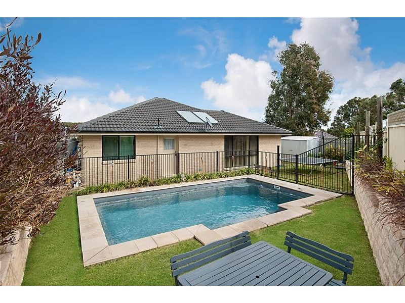 3 Mariner Close, Summerland Point NSW 2259