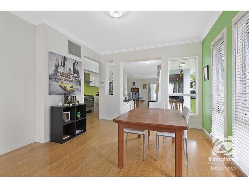 43 Warrina Avenue, Summerland Point NSW 2259