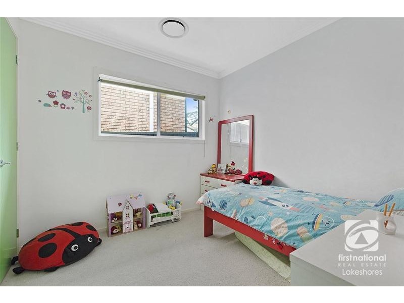 43 Warrina Avenue, Summerland Point NSW 2259