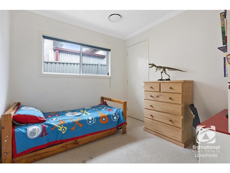 43 Warrina Avenue, Summerland Point NSW 2259