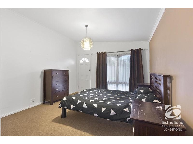 12 Macquarie Road, Mannering Park NSW 2259