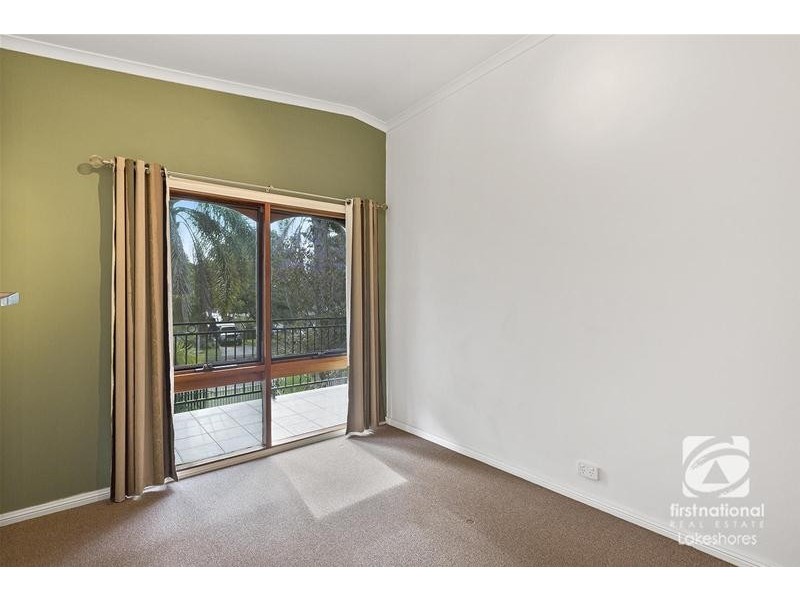 12 Macquarie Road, Mannering Park NSW 2259