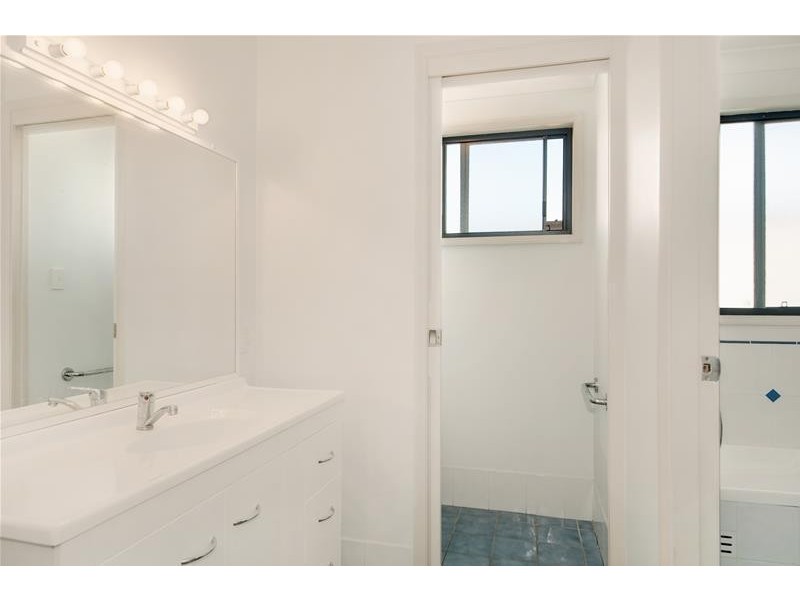 9B Marmion Street, Mannering Park NSW 2259