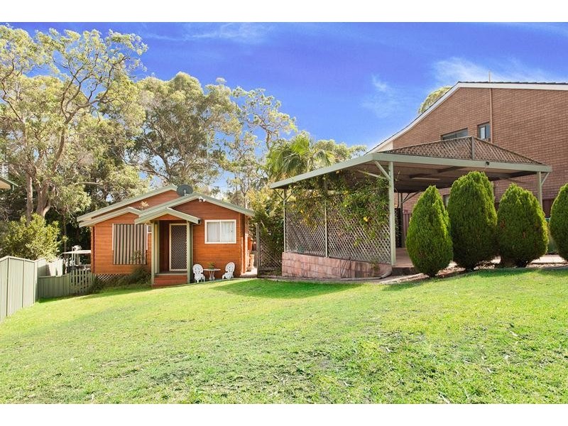 22 Lloyd Avenue, Chain Valley Bay NSW 2259