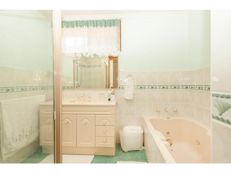 22 Lloyd Avenue, Chain Valley Bay NSW 2259