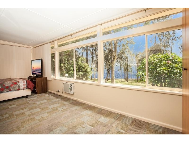 22 Lloyd Avenue, Chain Valley Bay NSW 2259